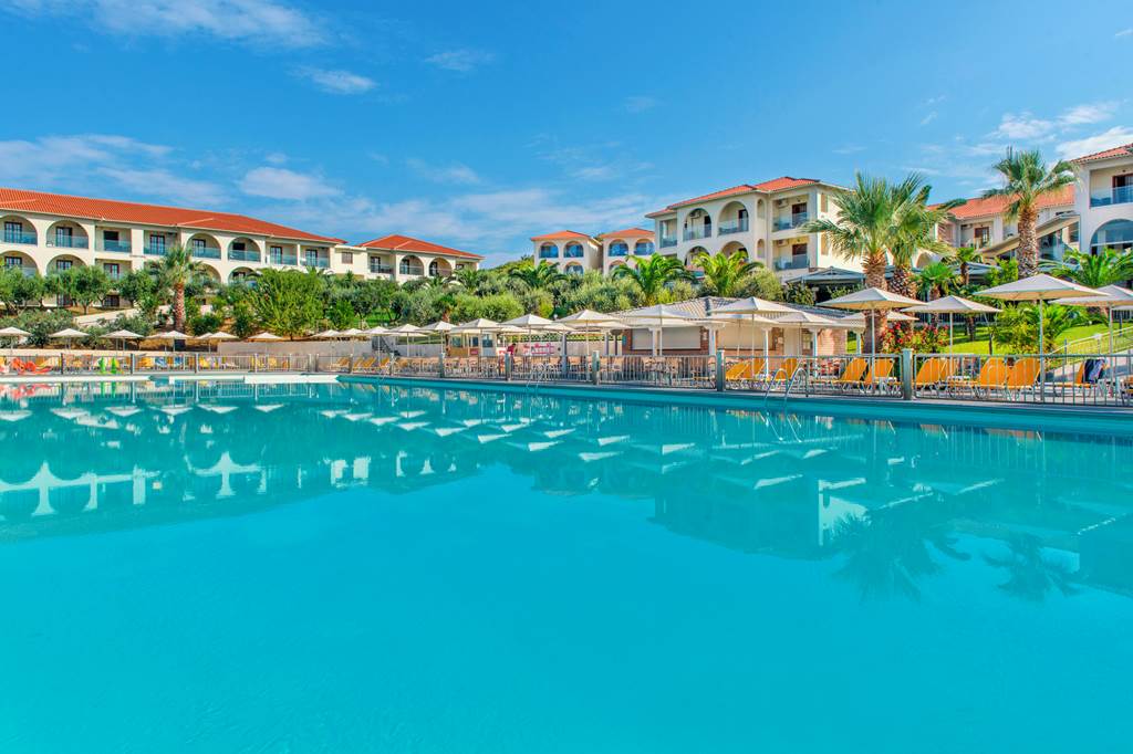 Akrathos Beach Hotel