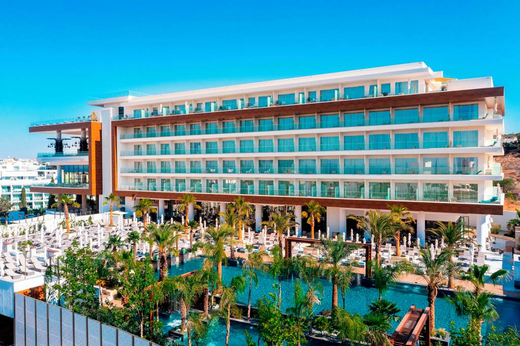 Amanti - MadeForTwo Hotels