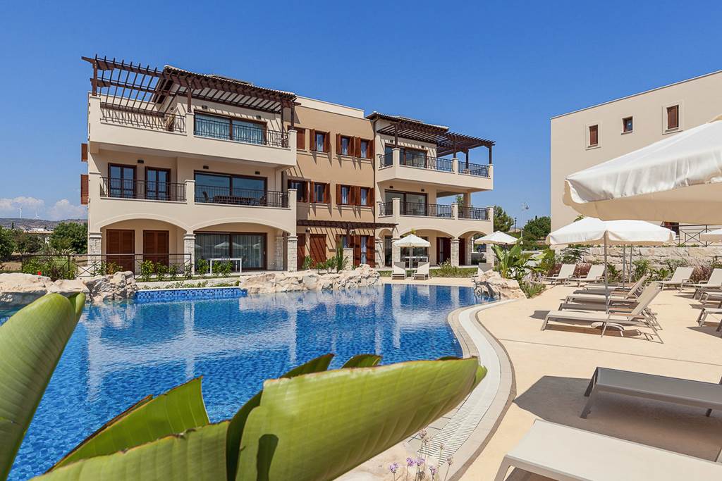 Aphrodite Hills - Premium Serviced Three Bedroom Apartment