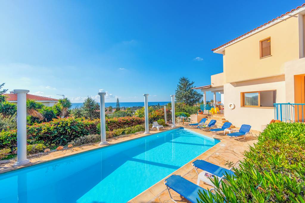 Apollon Dionysus Villa