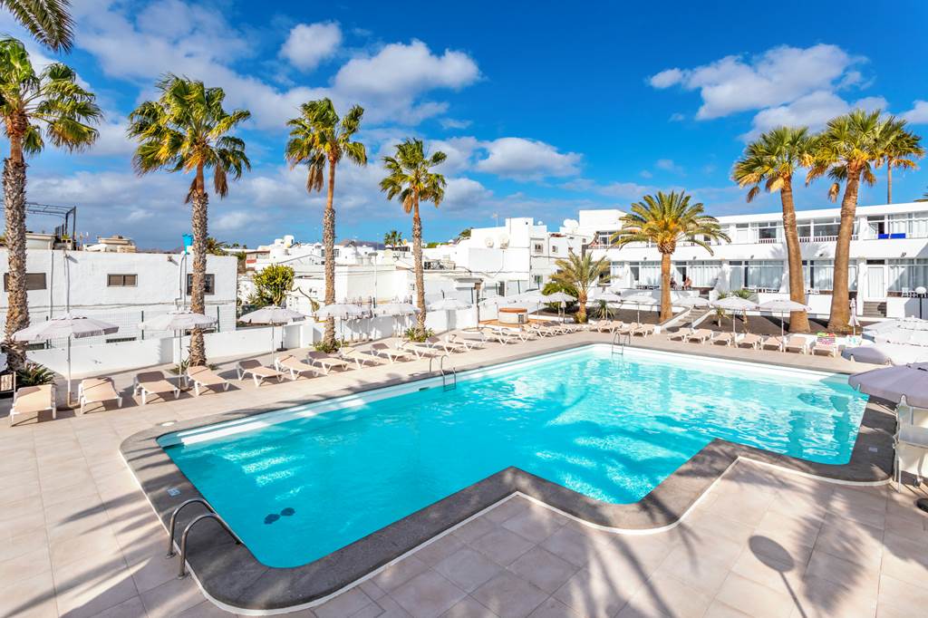 Arena Dorada Apartments