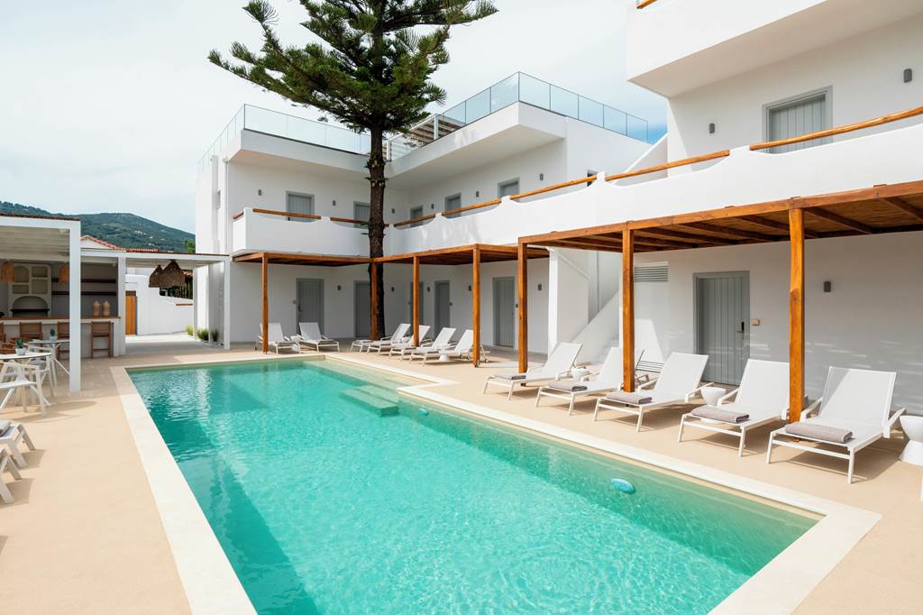 Aspronissos Skiathos