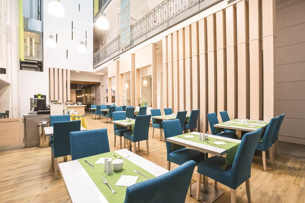 Atrium Fashion Hotel