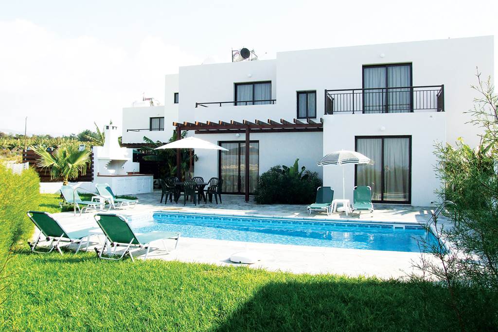 Aura Holiday Villas - Three Bedroom Villa with Sea View