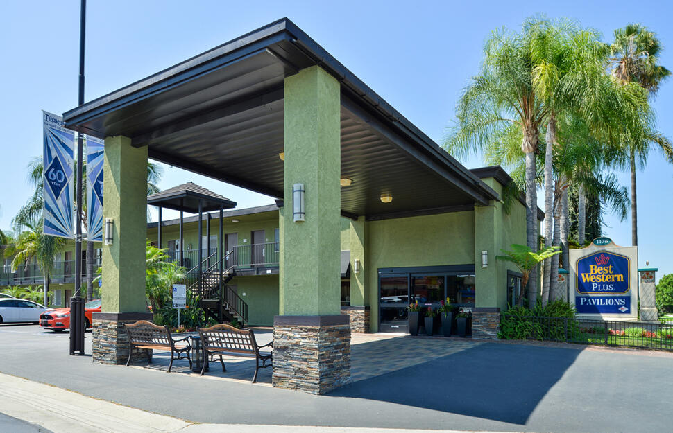 Best Western PLUS Pavilions