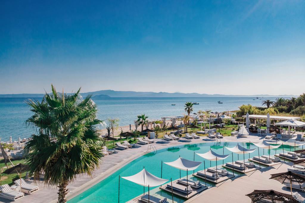 Blue Carpet Luxury Suites