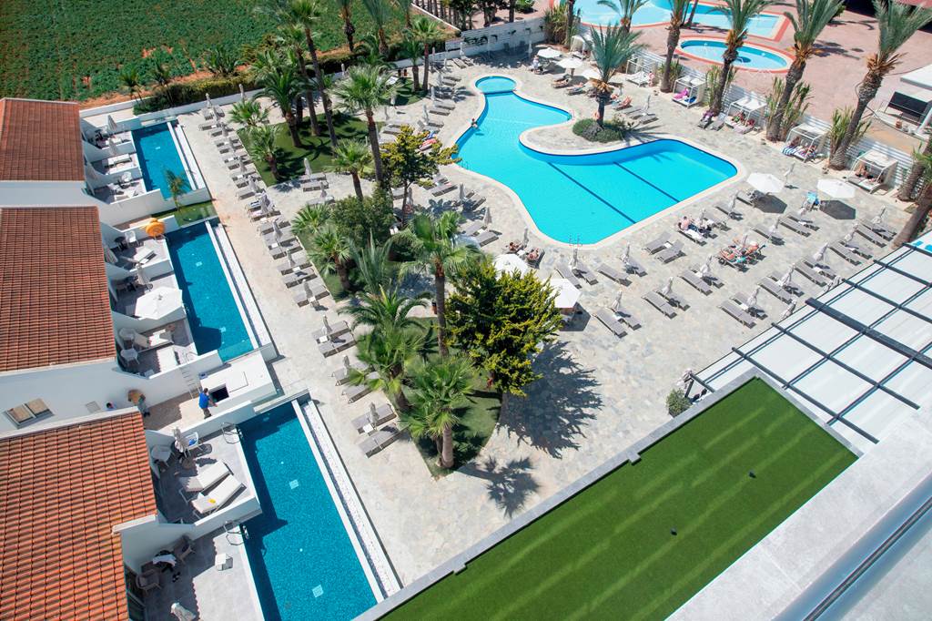 Bohemian Gardens Hotel