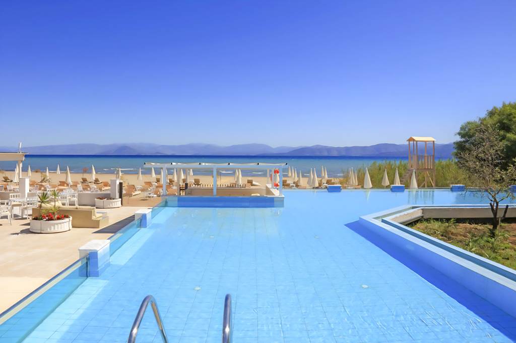 Cavomarina Beach Hotel