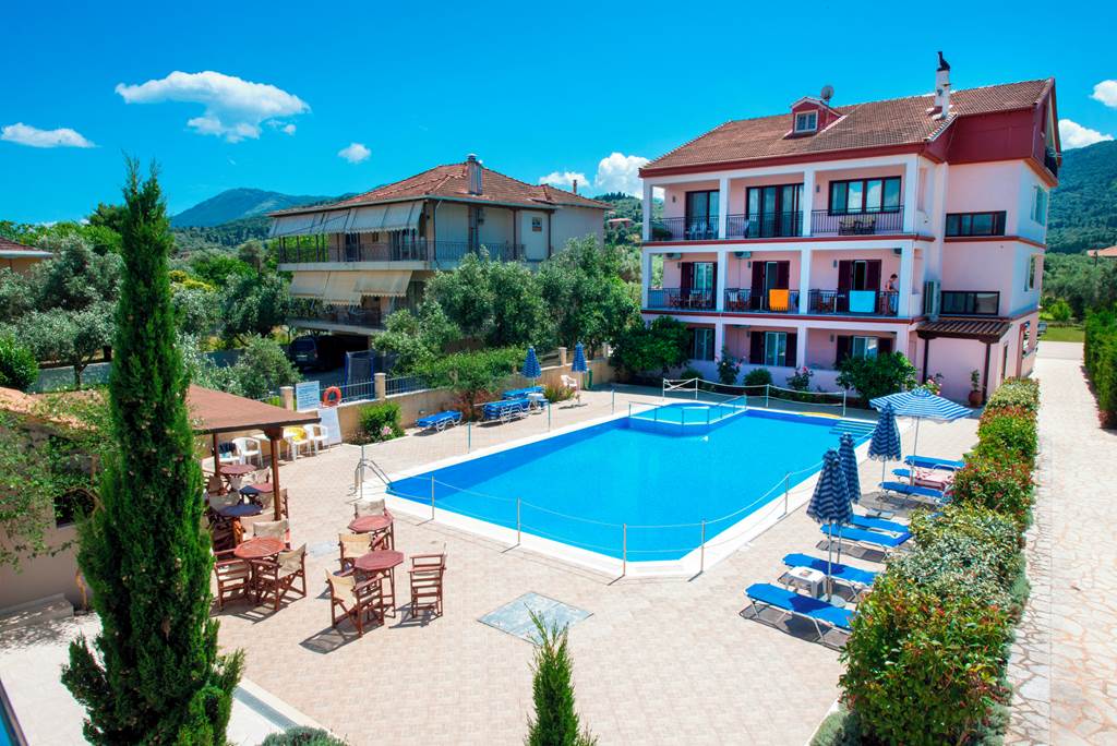 Christina Studios & Apartments