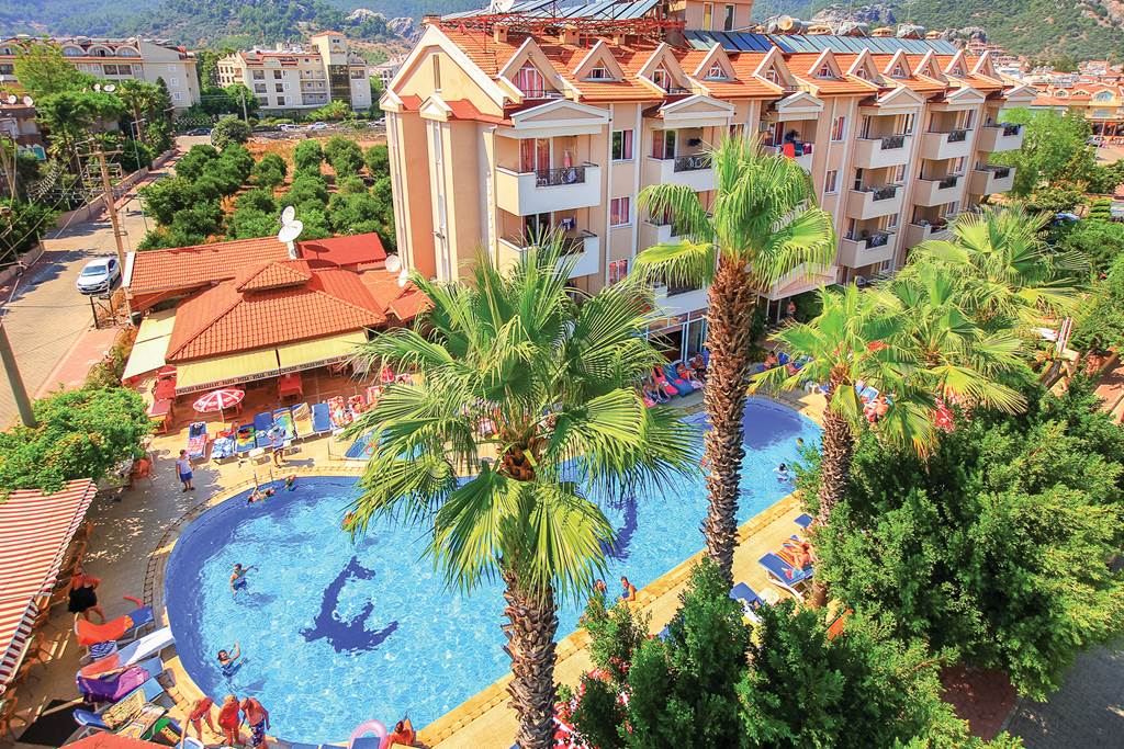 Club Sun Smile Apartments