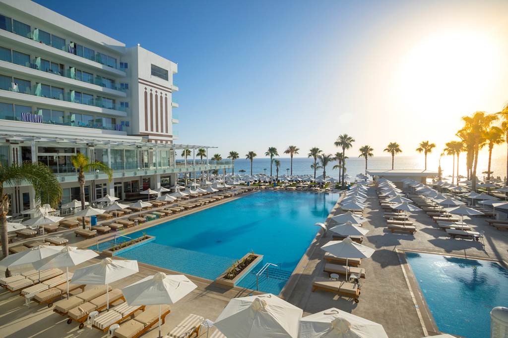 Constantinos The Great Beach Hotel