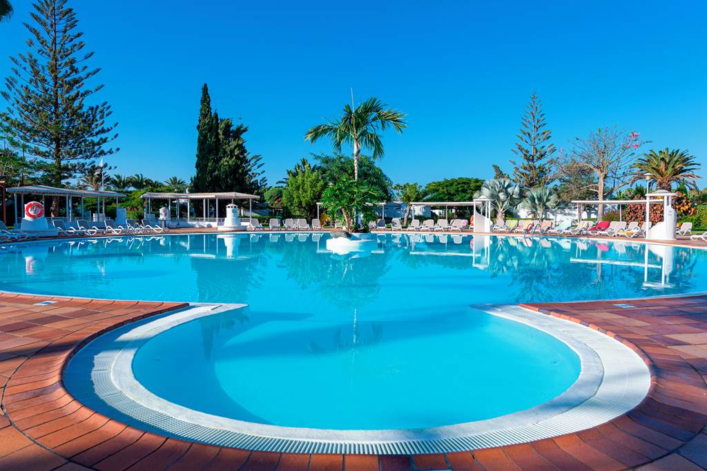 Cordial Sandy Golf Bungalows