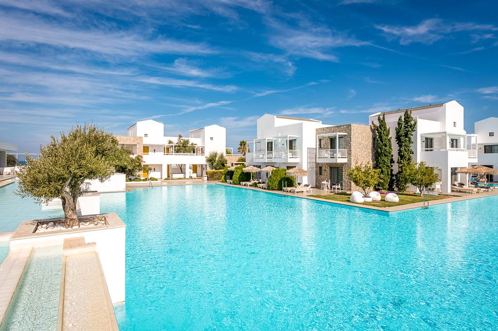 Diamond Deluxe Hotel