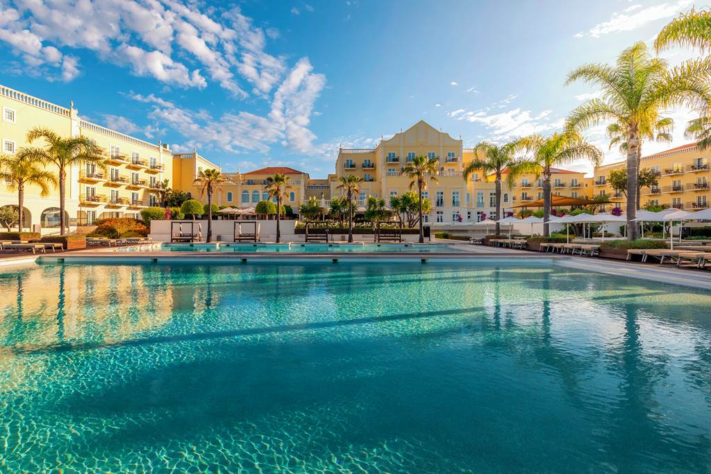 Domes Lake Algarve Residences