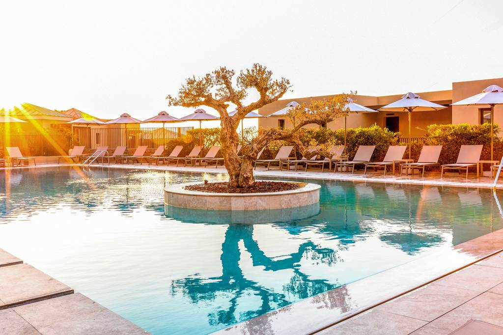 Elios Hill Sun Kissed Happiness