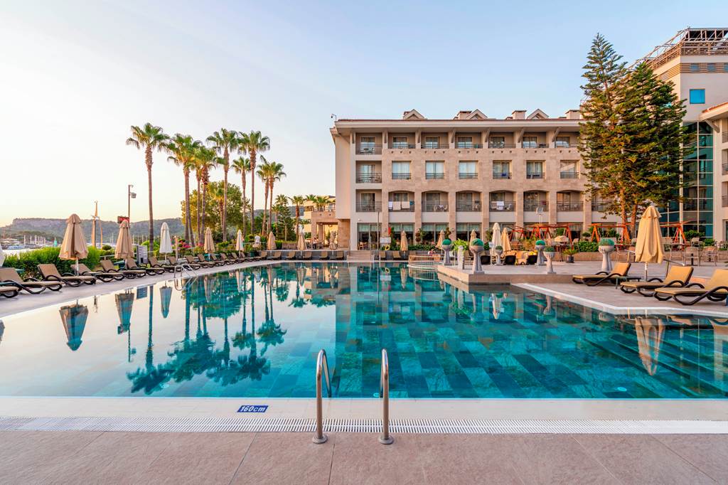 Fame Residence Kemer