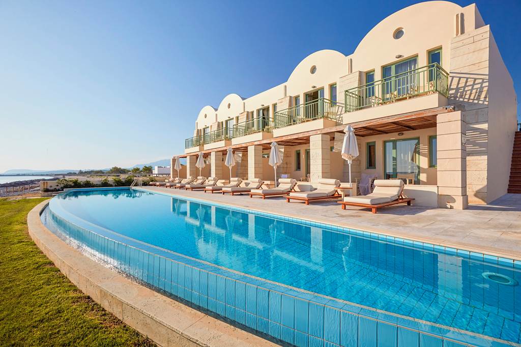 Giannoulis Grand Bay Beach Resort