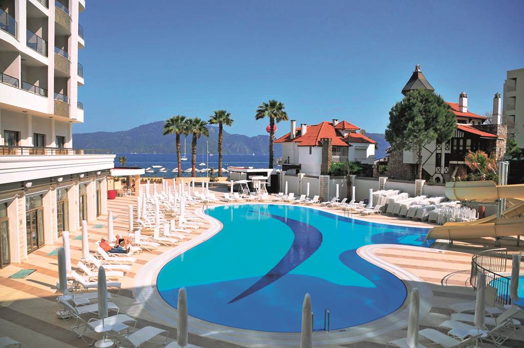 Golden Rock Beach Hotel