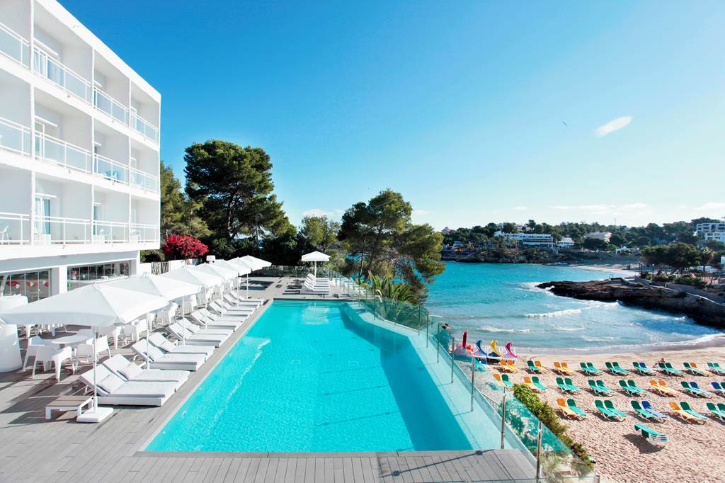 Grupotel Ibiza Beach