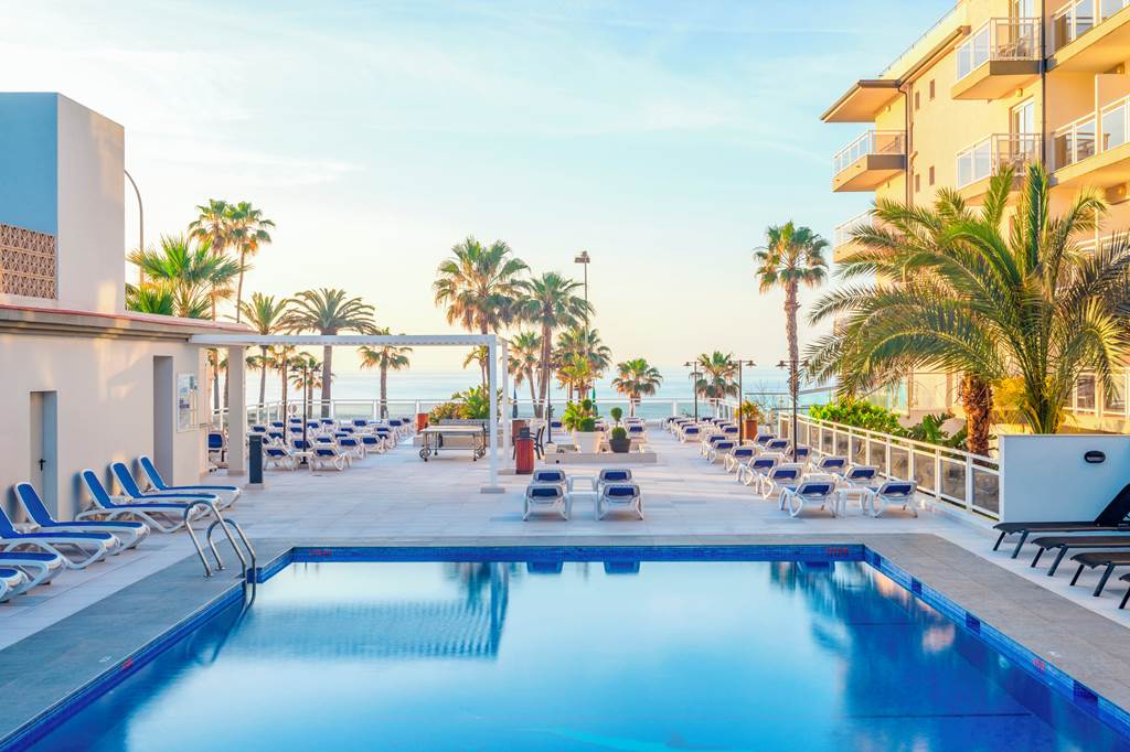 Hotel Las Arenas Affiliated by Melia