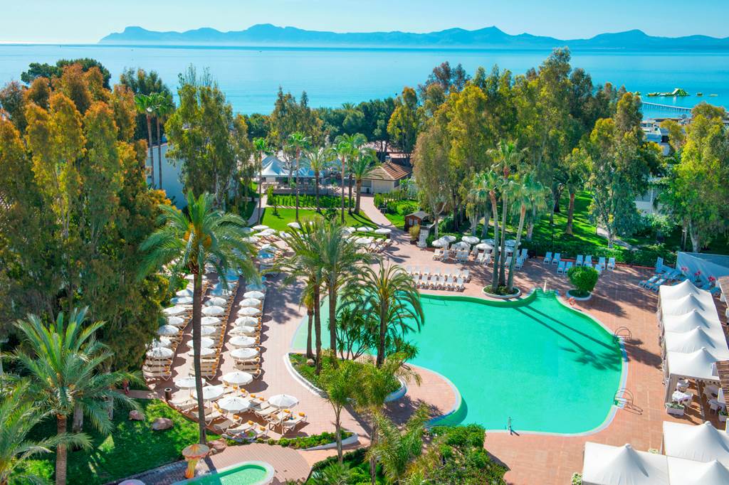 Iberostar Waves Ciudad Blanca