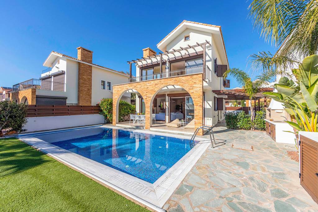 Ionian Seafront Villa H5