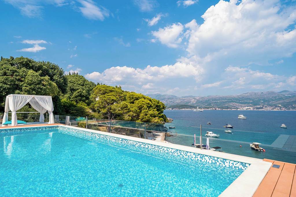 Kalamota Beach House