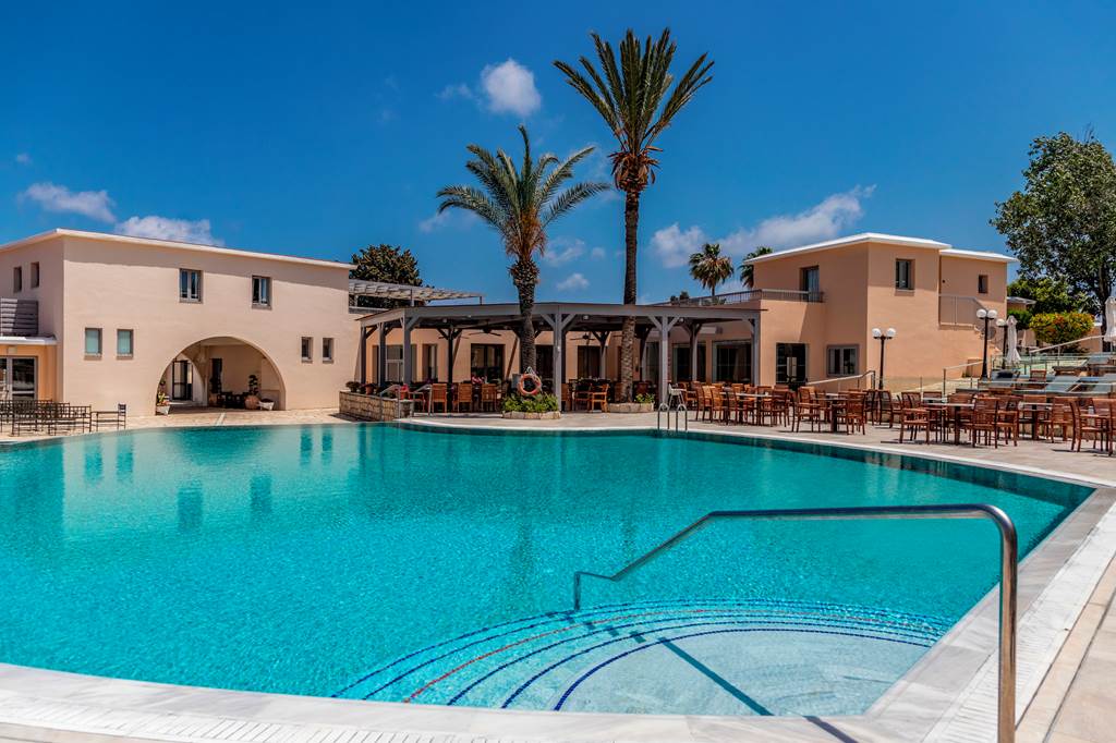 Louis St. Elias Resort