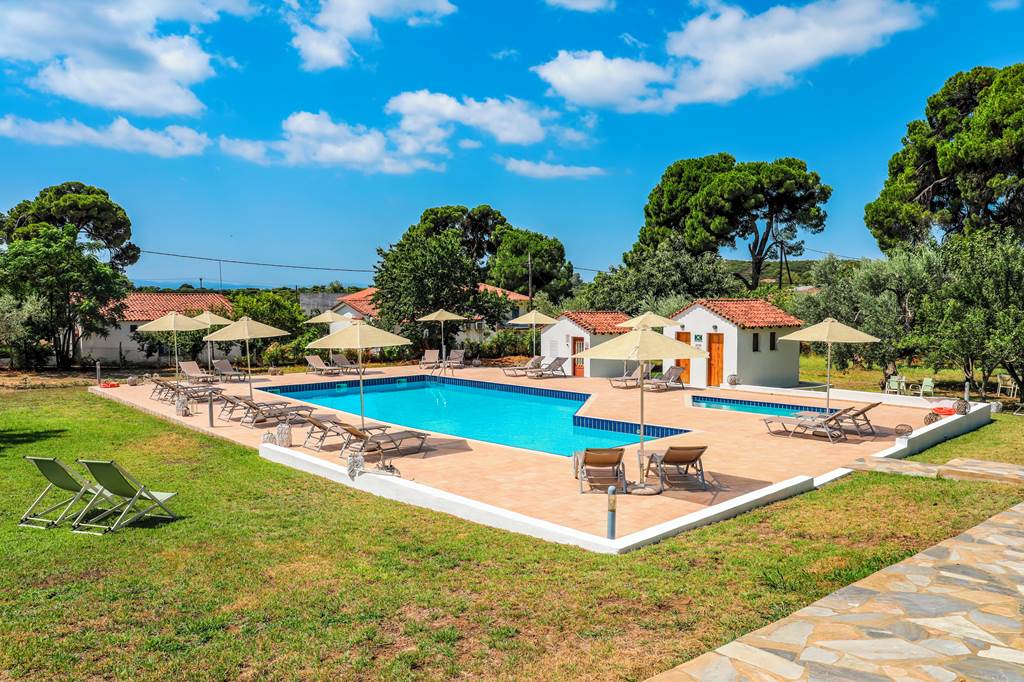 Magda Studios & Apartments