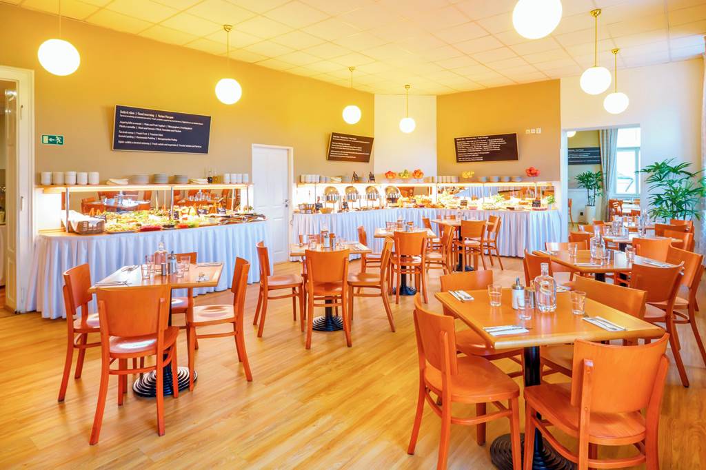 Metropolitan Old Town