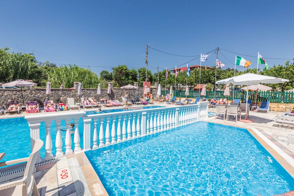 Nafsika & Dionyssos at Rainbow