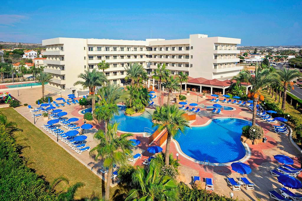 Nissiana Hotel & Bungalows