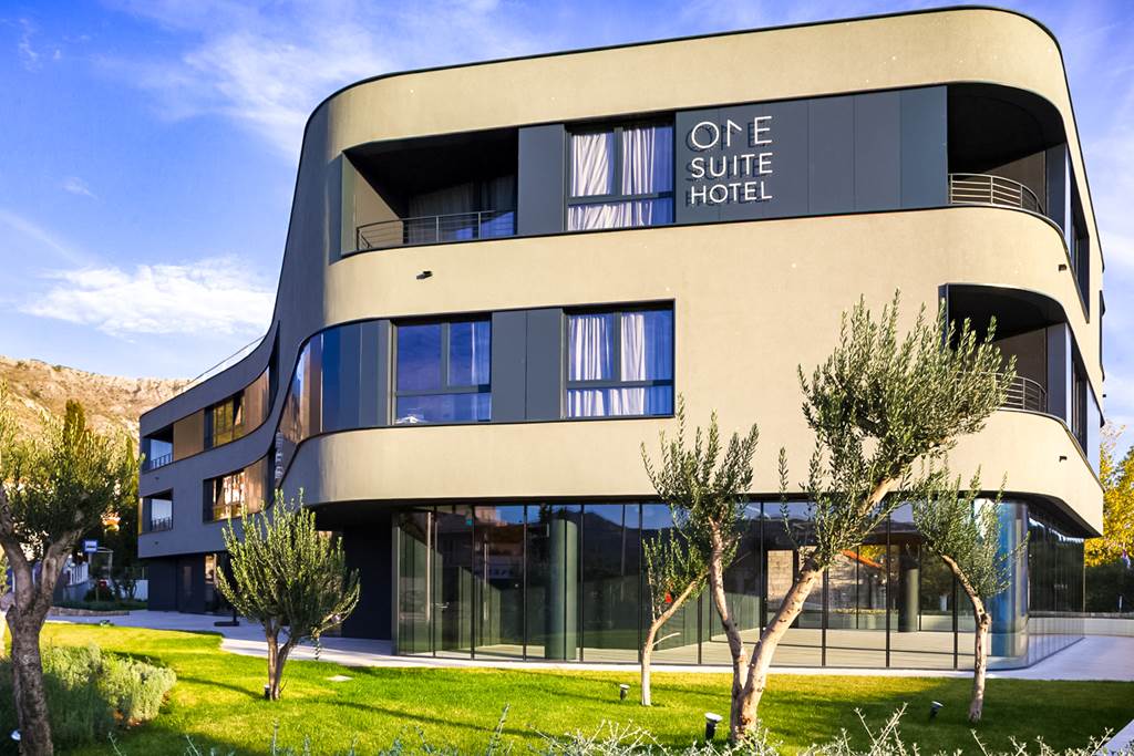 One Suite Hotel