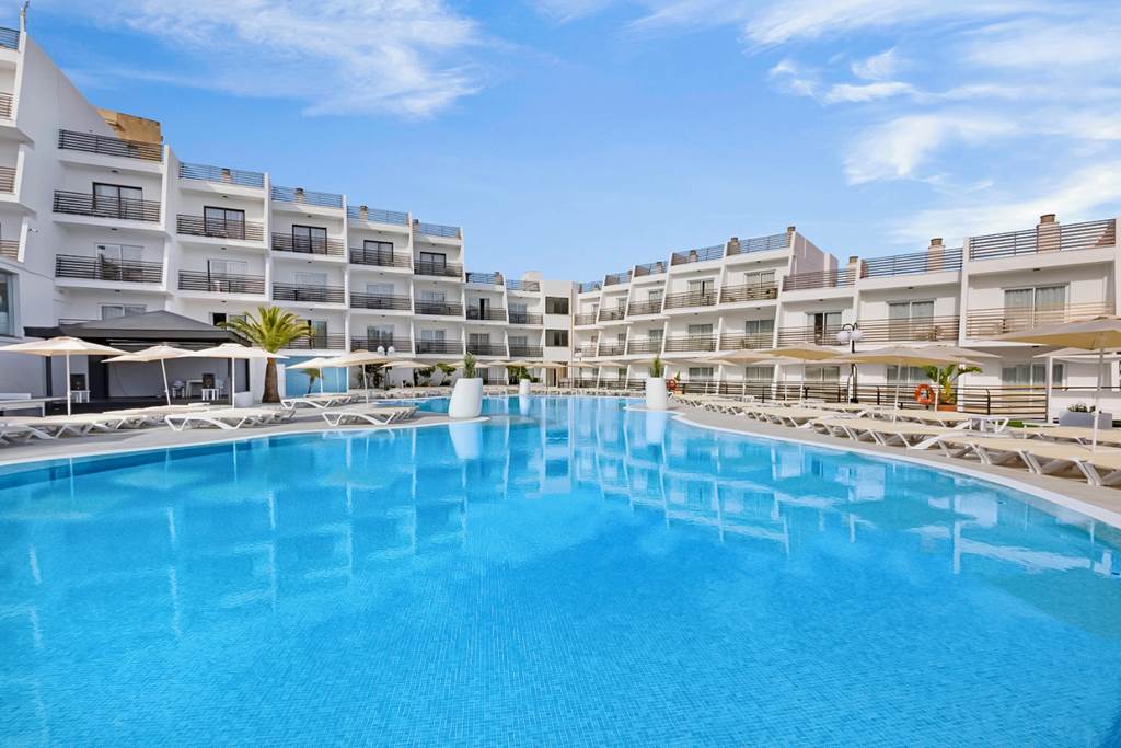 Palmanova Suites by TRH