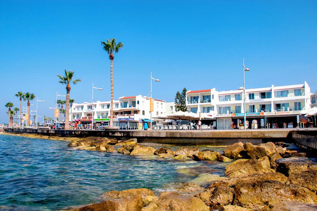 Paphinia SeaView Apartments