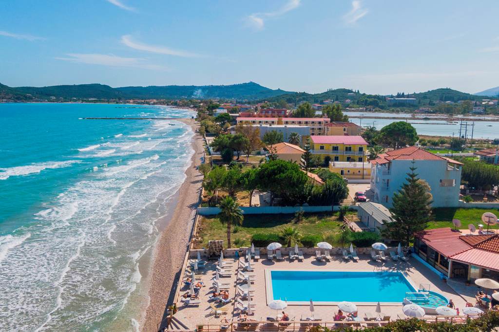 Paradise Apartments & Studios