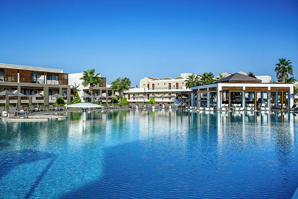 Pelagos Suites Hotel & Spa