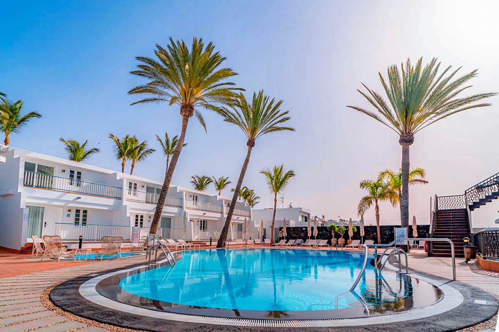 Plus Fariones Apartamentos