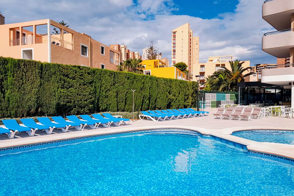 Primavera Loix Apartments