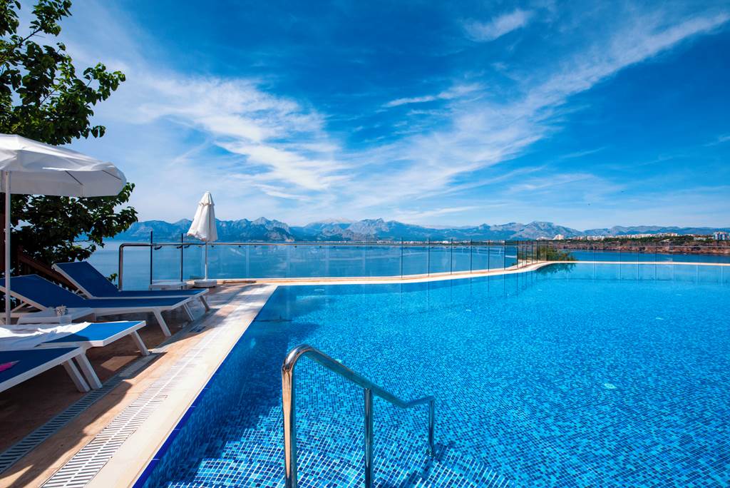 Ramada Plaza by Wyndham