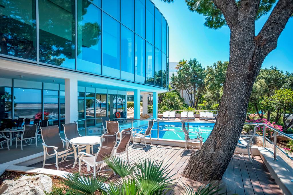 Royal Princess Hotel