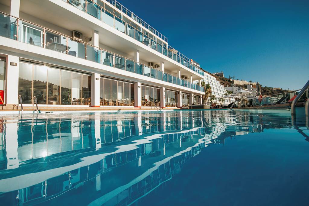 Servatur Casablanca Suites & Spa