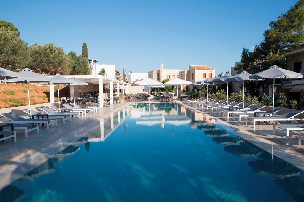 Sundance Apartments & Suites