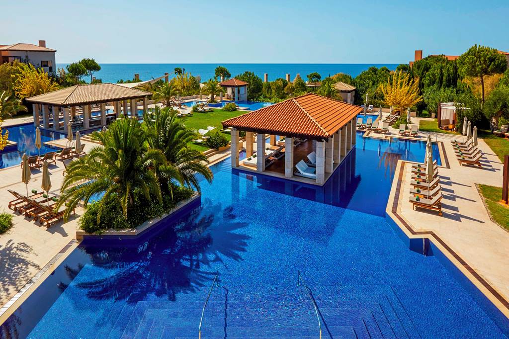 The Romanos A Luxury Collection Resort