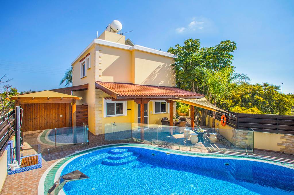 Tropical Beach Villa