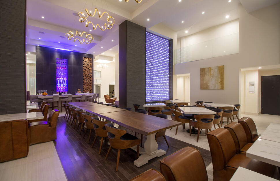 TRYP by Wyndham Savannah