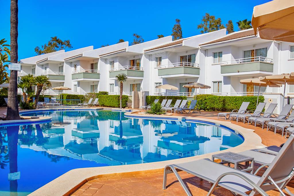 Universal Aparthotel Elisa