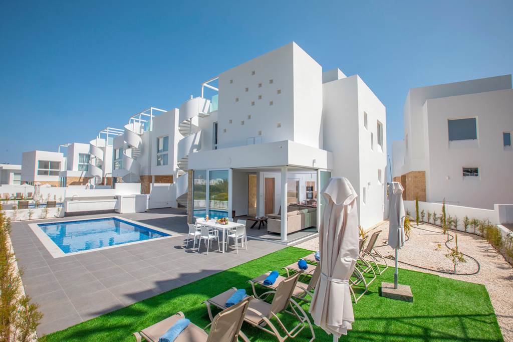 Vie Bleu Villas - Three Bedroom Villa