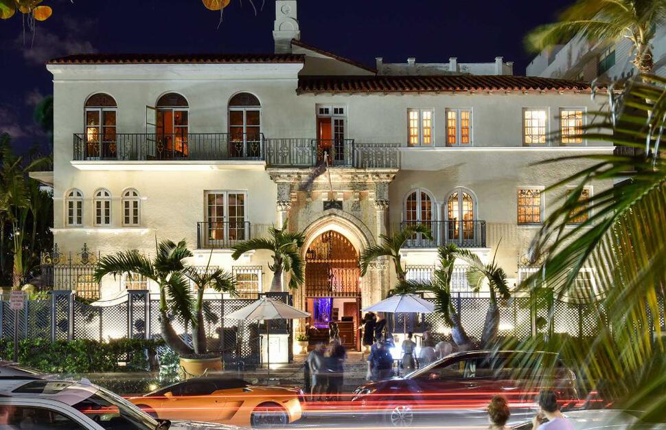 Villa Casa Casuarina At The Former Versace Mansion