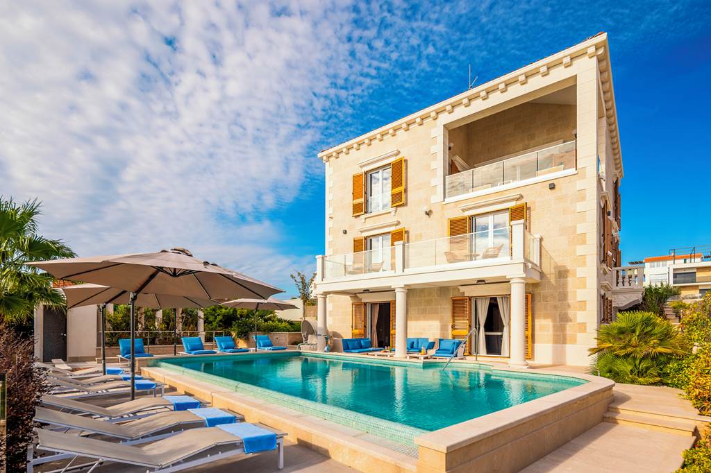 Villa Delfin Kasteli